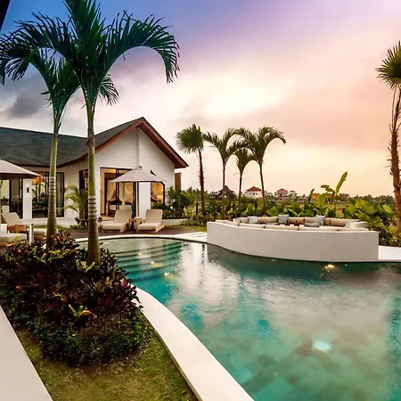 Villa Crystal Lagoon By Balisuperhost-3